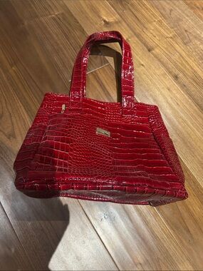 Red Croc-Embossed Tote Bag - Women